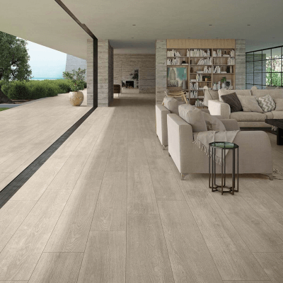 Porcelanato Símil Madera Larix Gris RC Slip-Stop  23x120 cm | Vedek Revestimientos